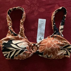 Billabong shadow play reversible bikini top.